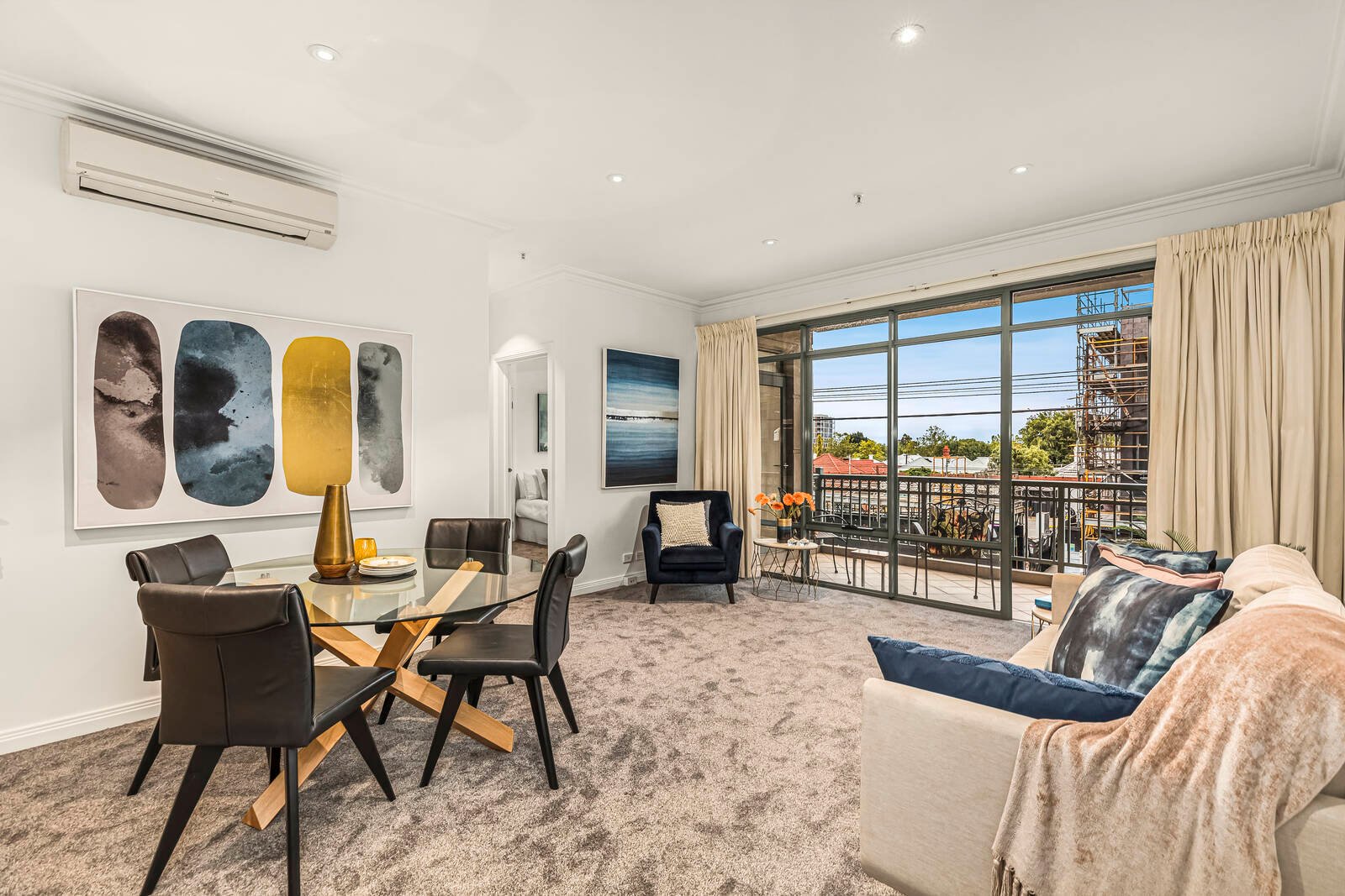 Property Gallery Thumbnail 3