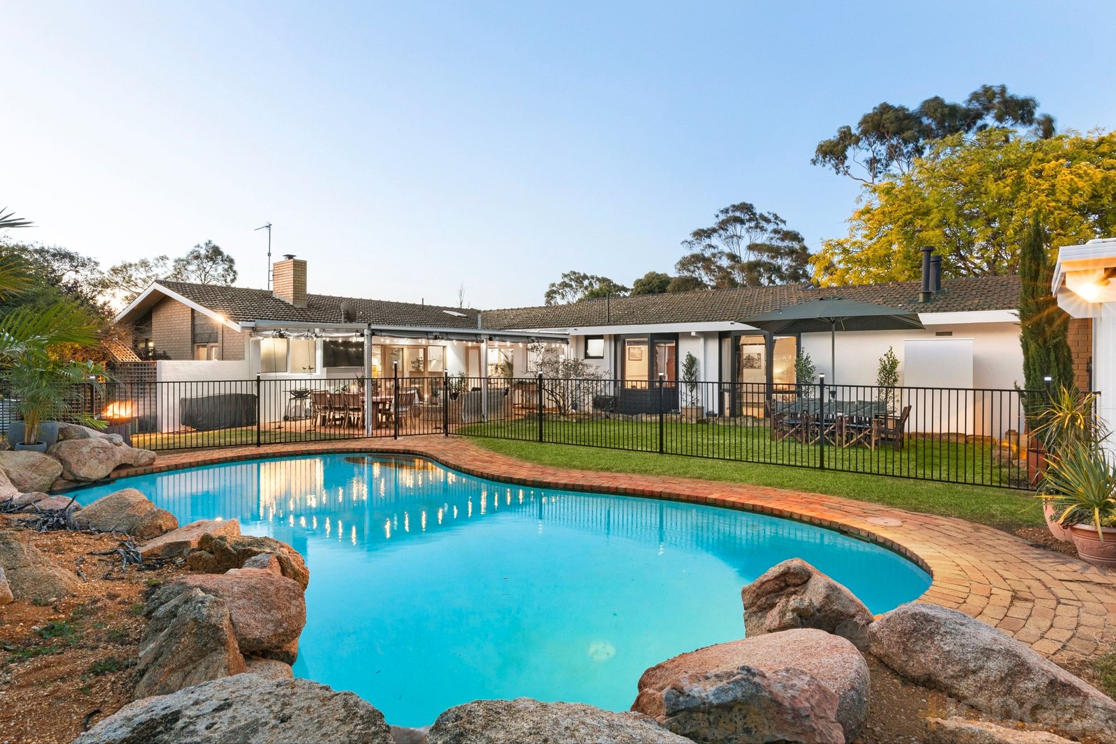 11721180 Bellarine Highway Wallington Hodges