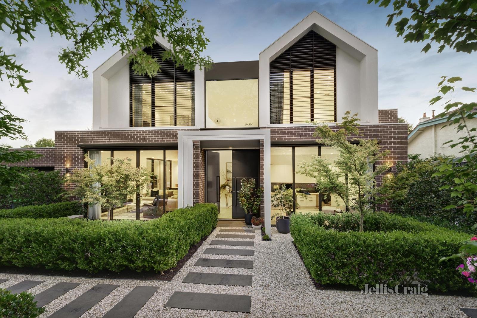 1/172 Prospect Hill Road, Canterbury image 1