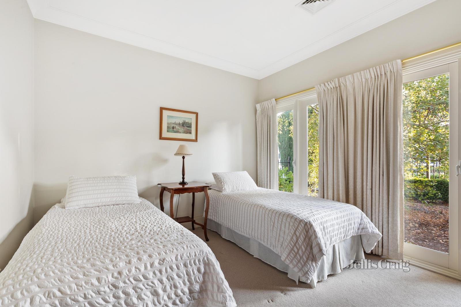 1/172 Wattle Valley Road, Camberwell image 10