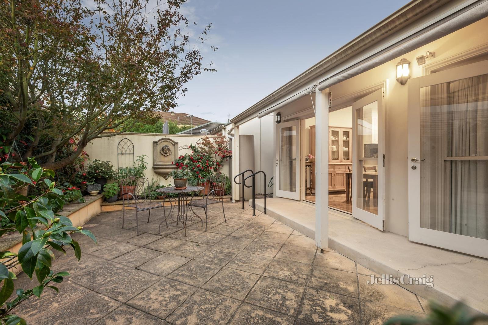 1/172 Wattle Valley Road, Camberwell image 12