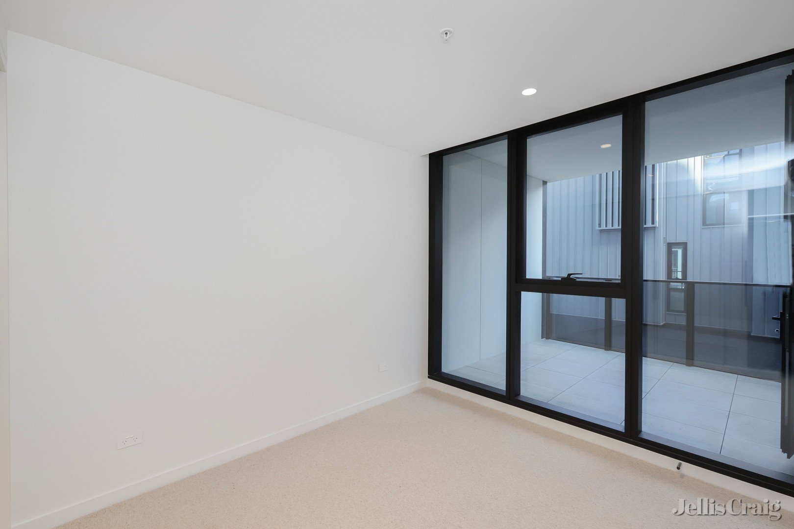 117/29 Waterline Place, Williamstown image 9