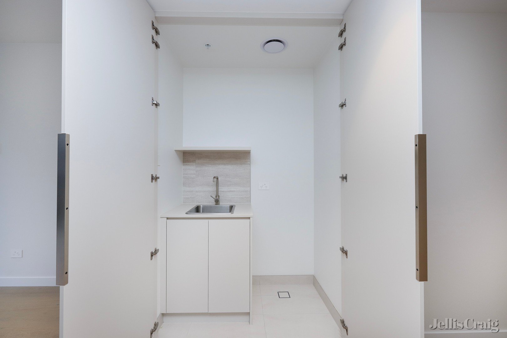 117/29 Waterline Place, Williamstown image 7