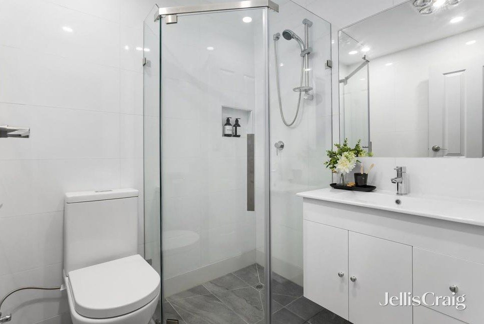 1/173 Blackburn Road, Mount&nbsp;Waverley image 9