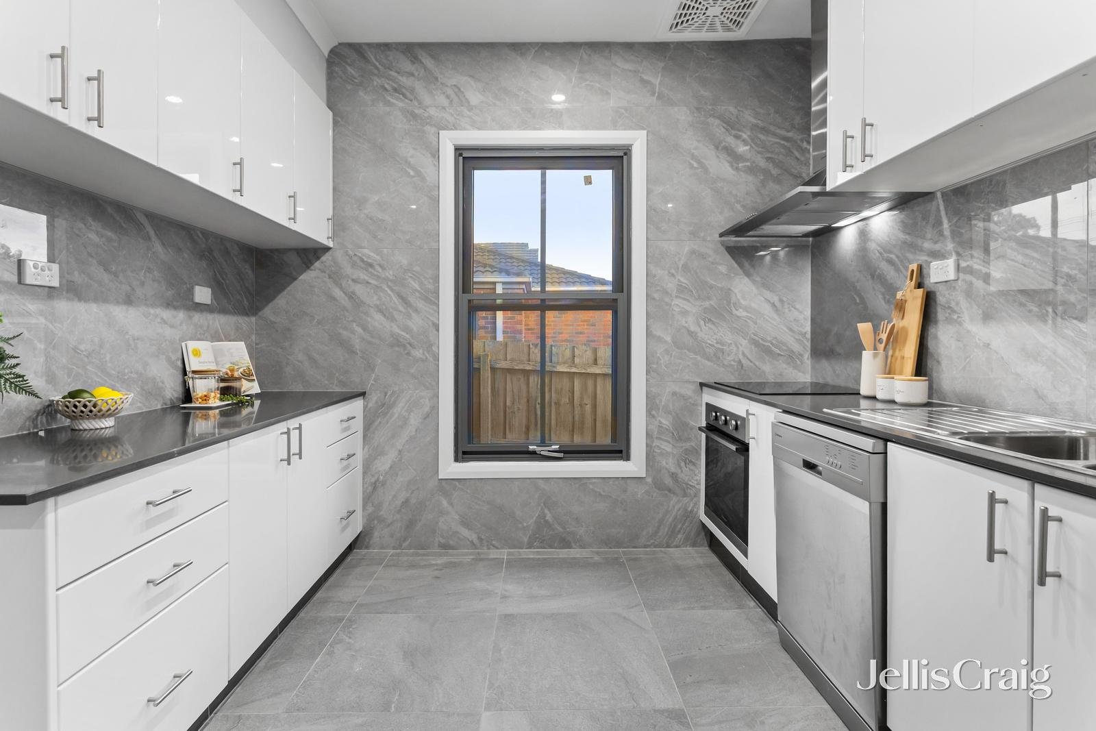 1/173 Blackburn Road, Mount Waverley image 5