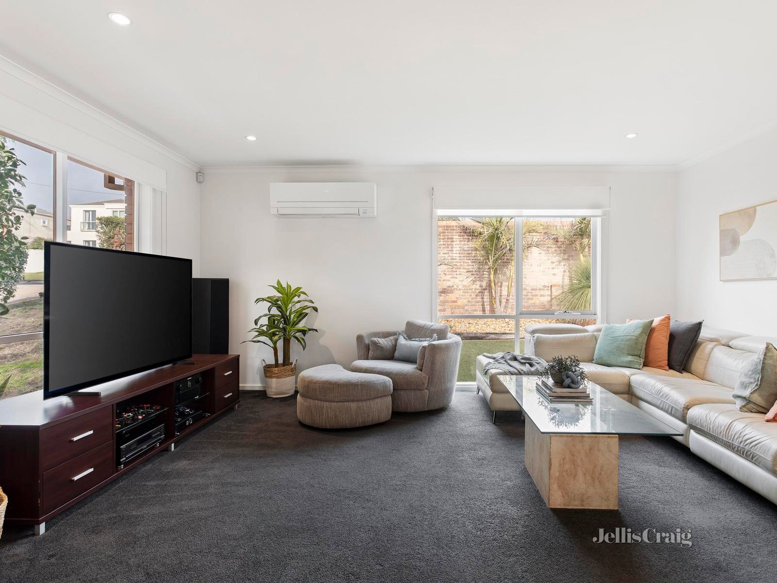 1/173 Foote Street, Templestowe image 2