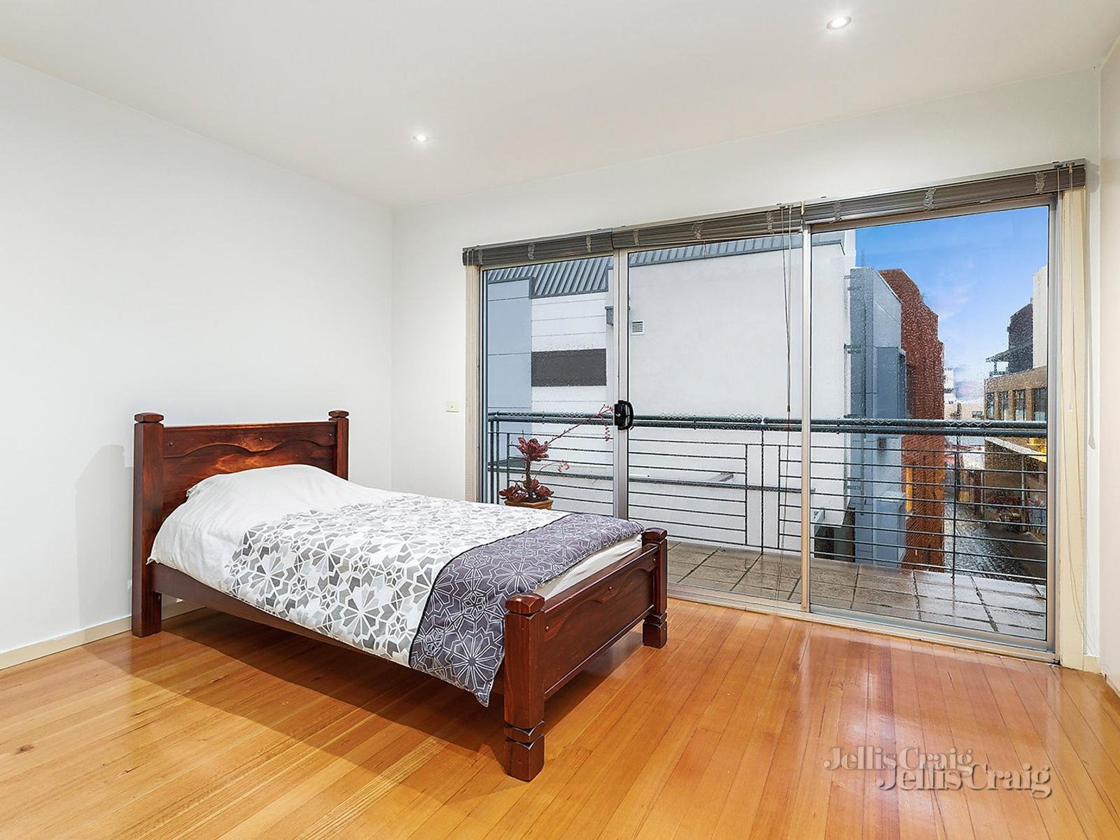 11/74 Ireland Street, West Melbourne image 7