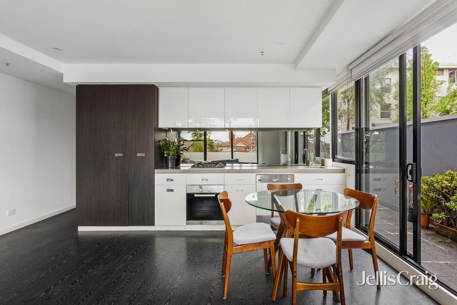 11/765 Malvern Road, Toorak image 3