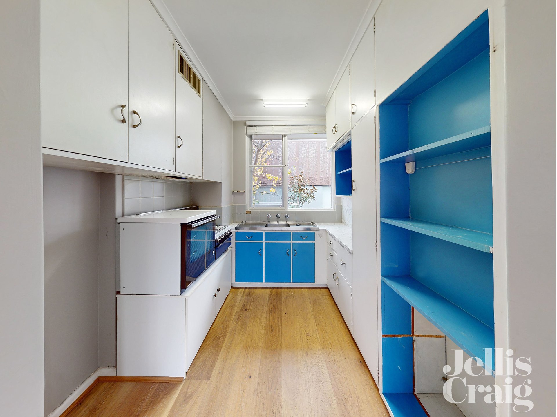 11/76A Campbell Road, Hawthorn East image 4