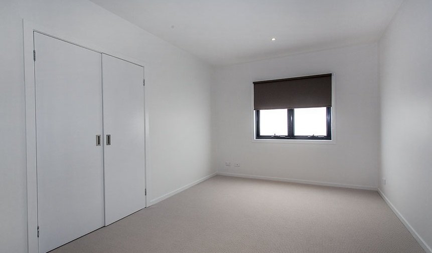 Property Gallery Thumbnail 6