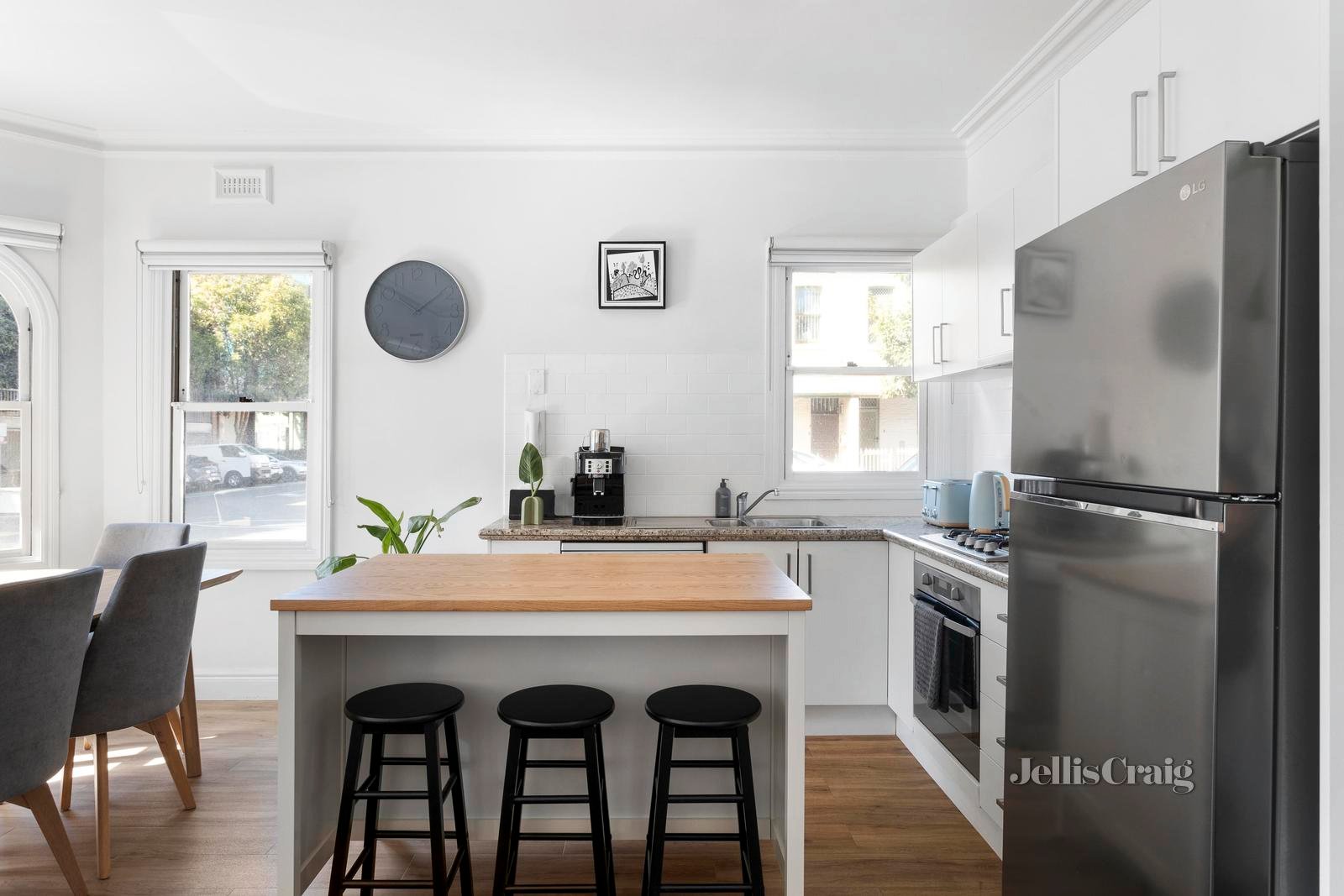 1/17A Cobden Street, North Melbourne image 5