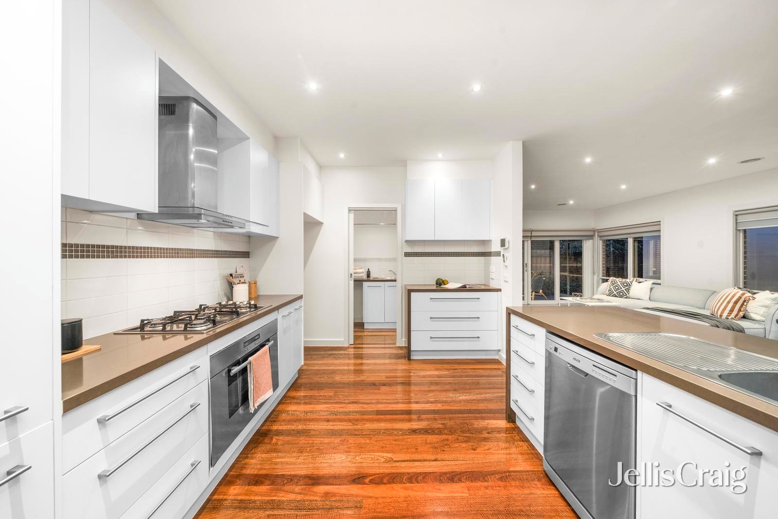 1/18-20 Marigold Avenue, Altona North image 4