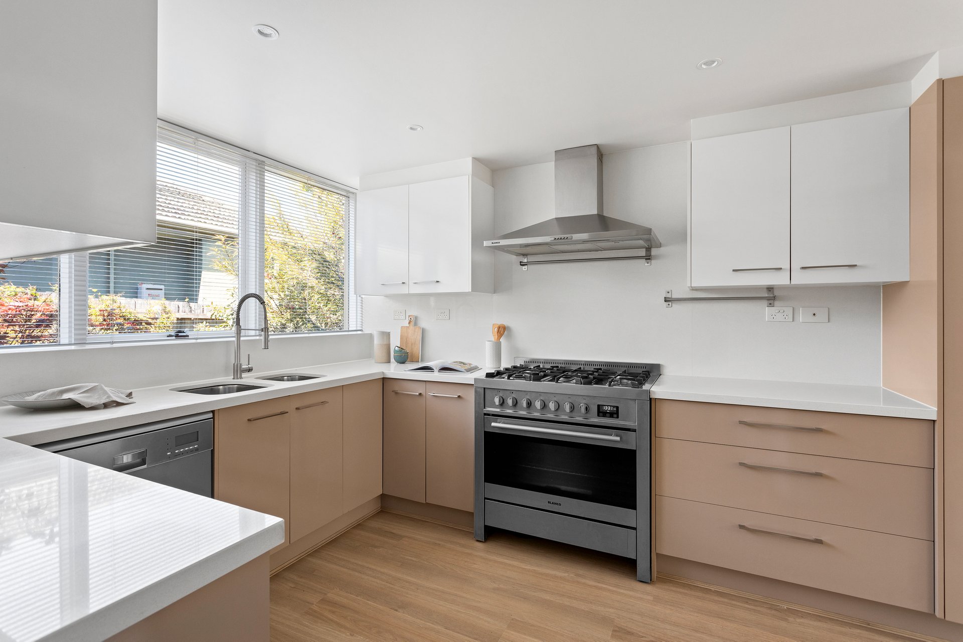 Property Gallery Thumbnail 4