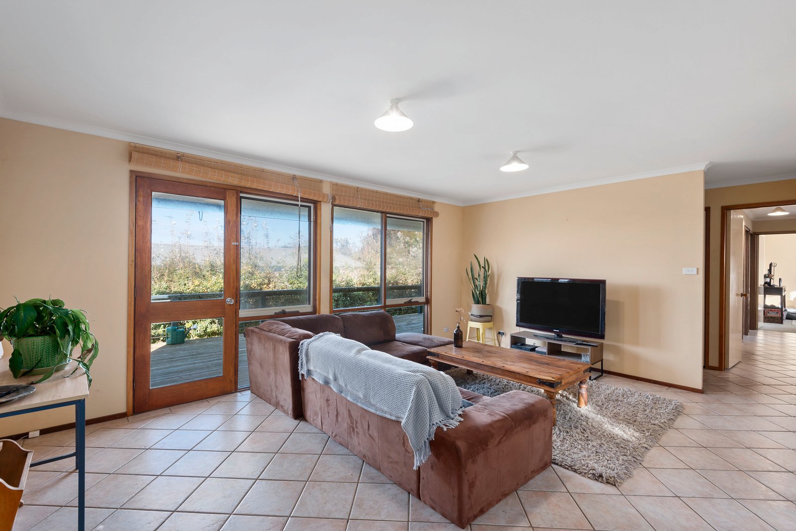 Property Gallery Thumbnail 3