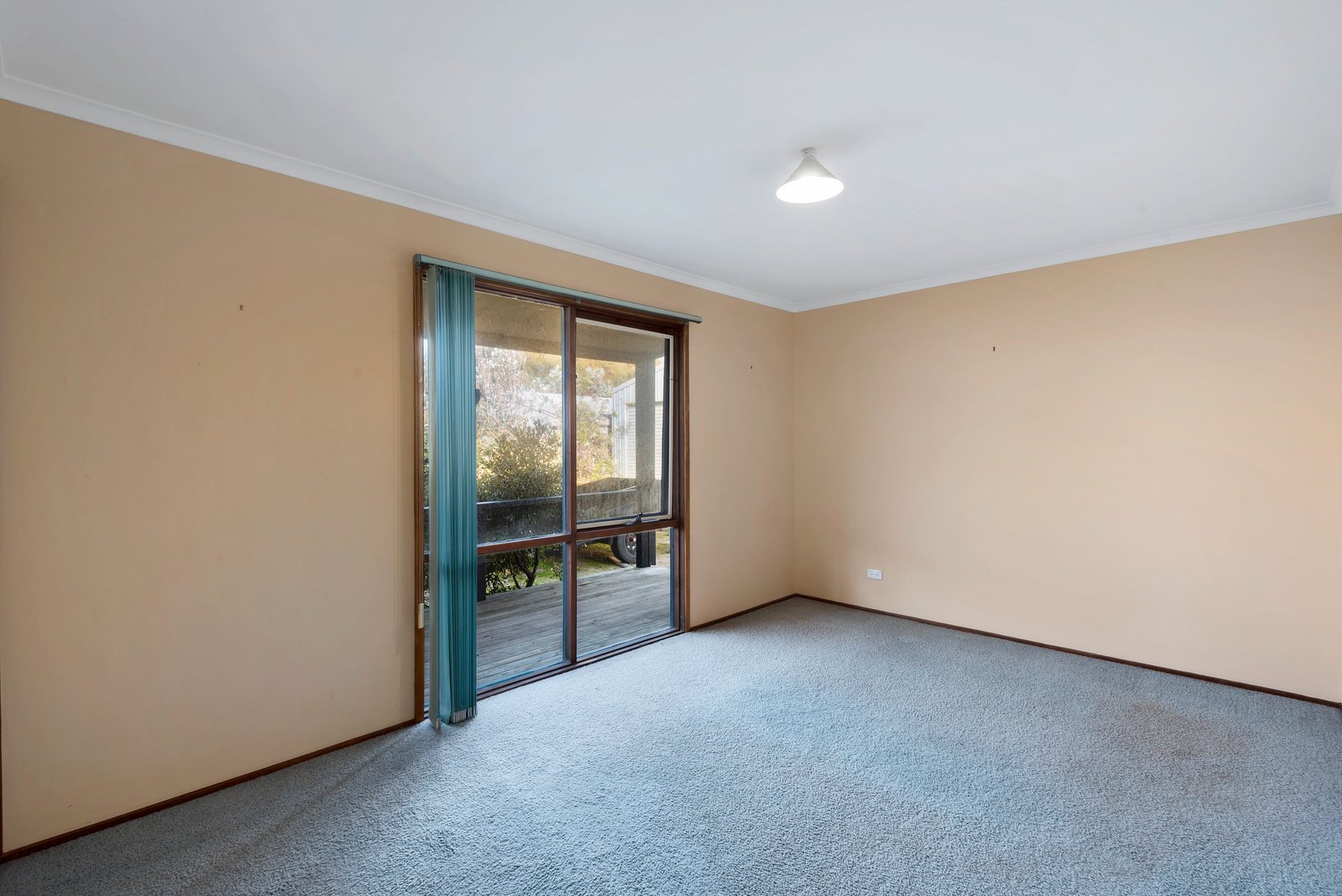 Property Gallery Thumbnail 6
