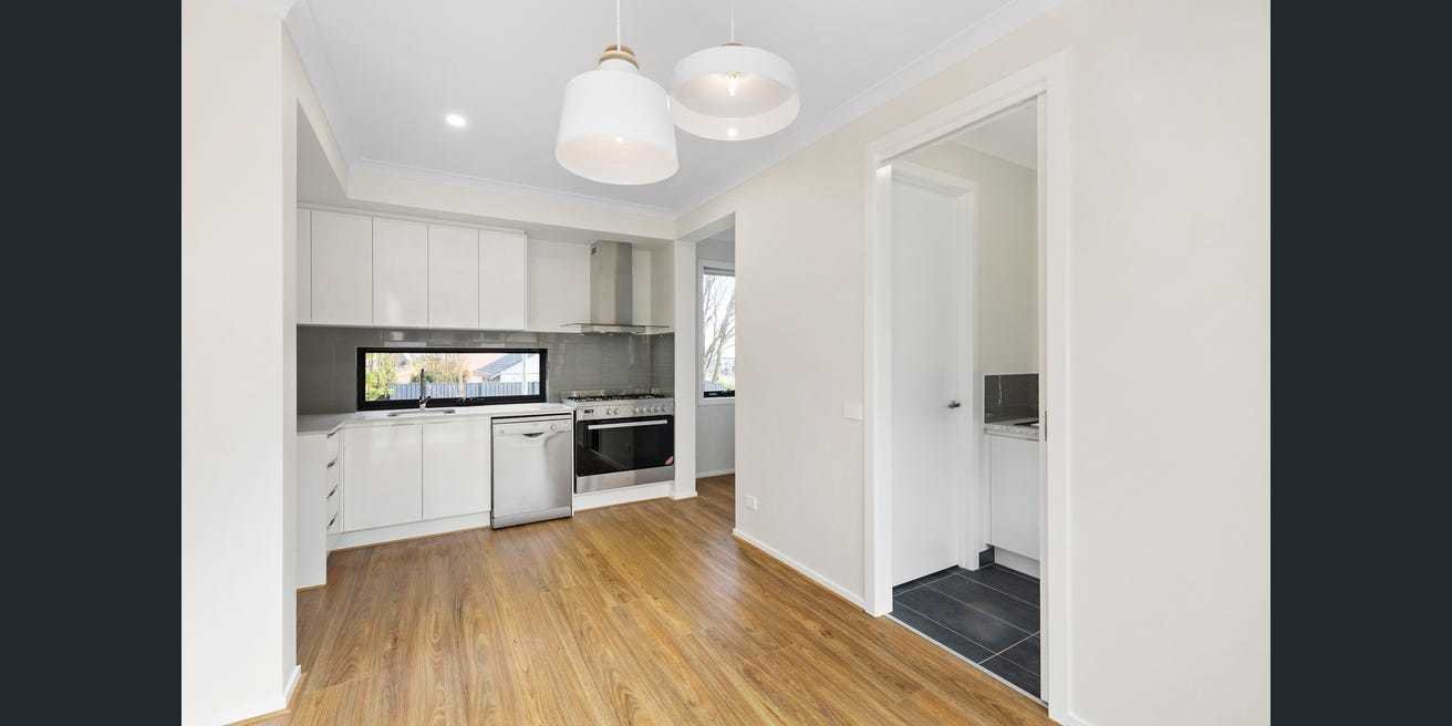 1/18 Aloomba Street, Chadstone image 2