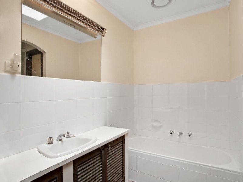 1/18 Barwon Street, Box Hill North image 8