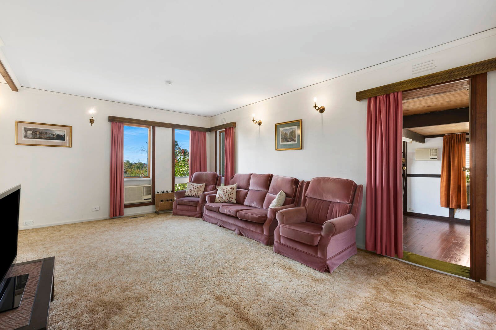 Property Gallery Thumbnail 3