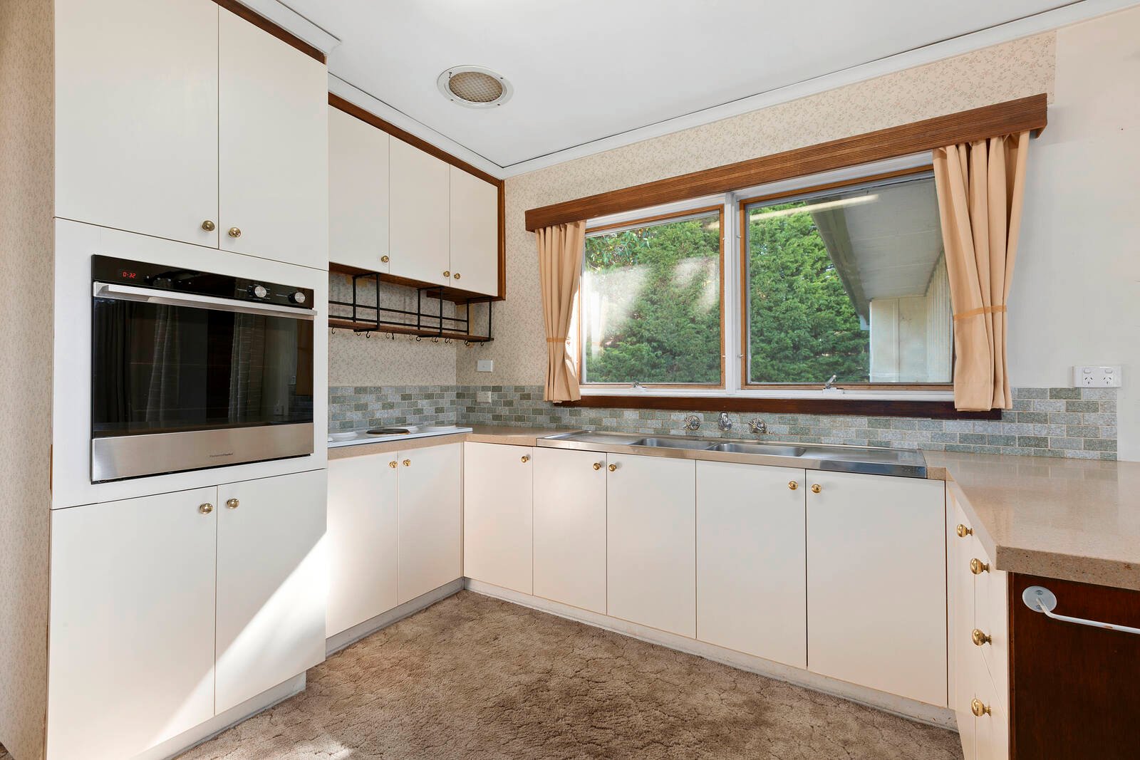 Property Gallery Thumbnail 4