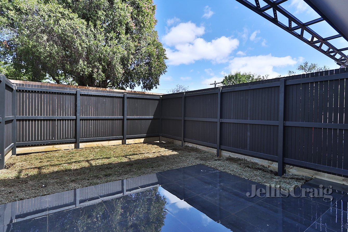 1/18 Becket Avenue, Bentleigh East image 11