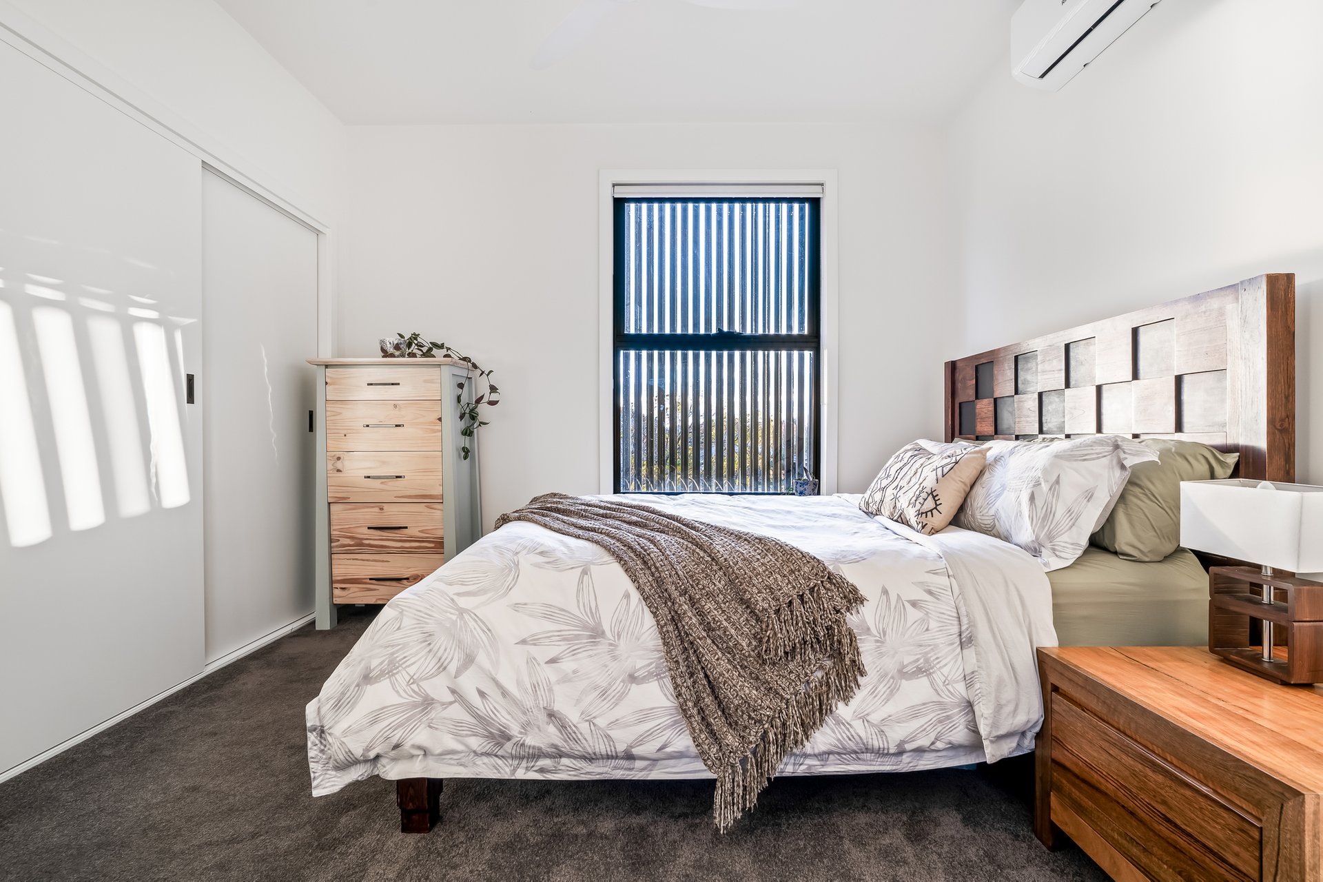 Property Gallery Thumbnail 14