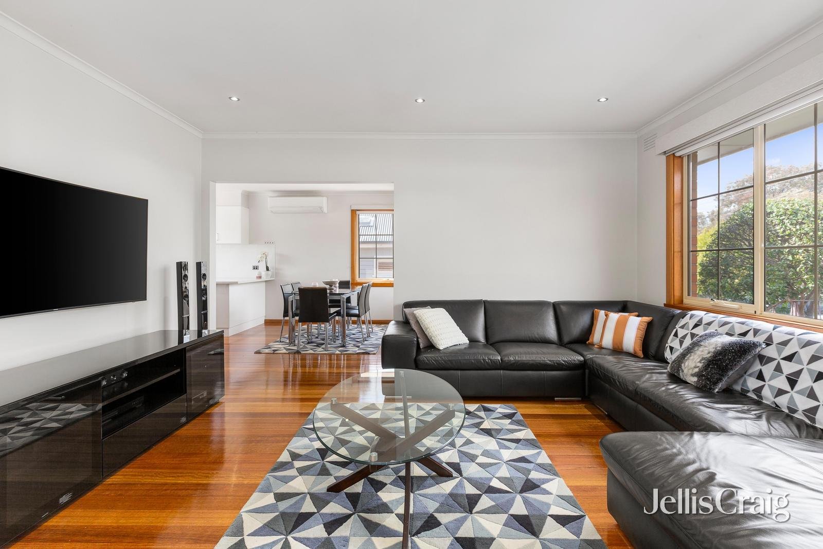118 Boundary Road, Pascoe Vale image 3