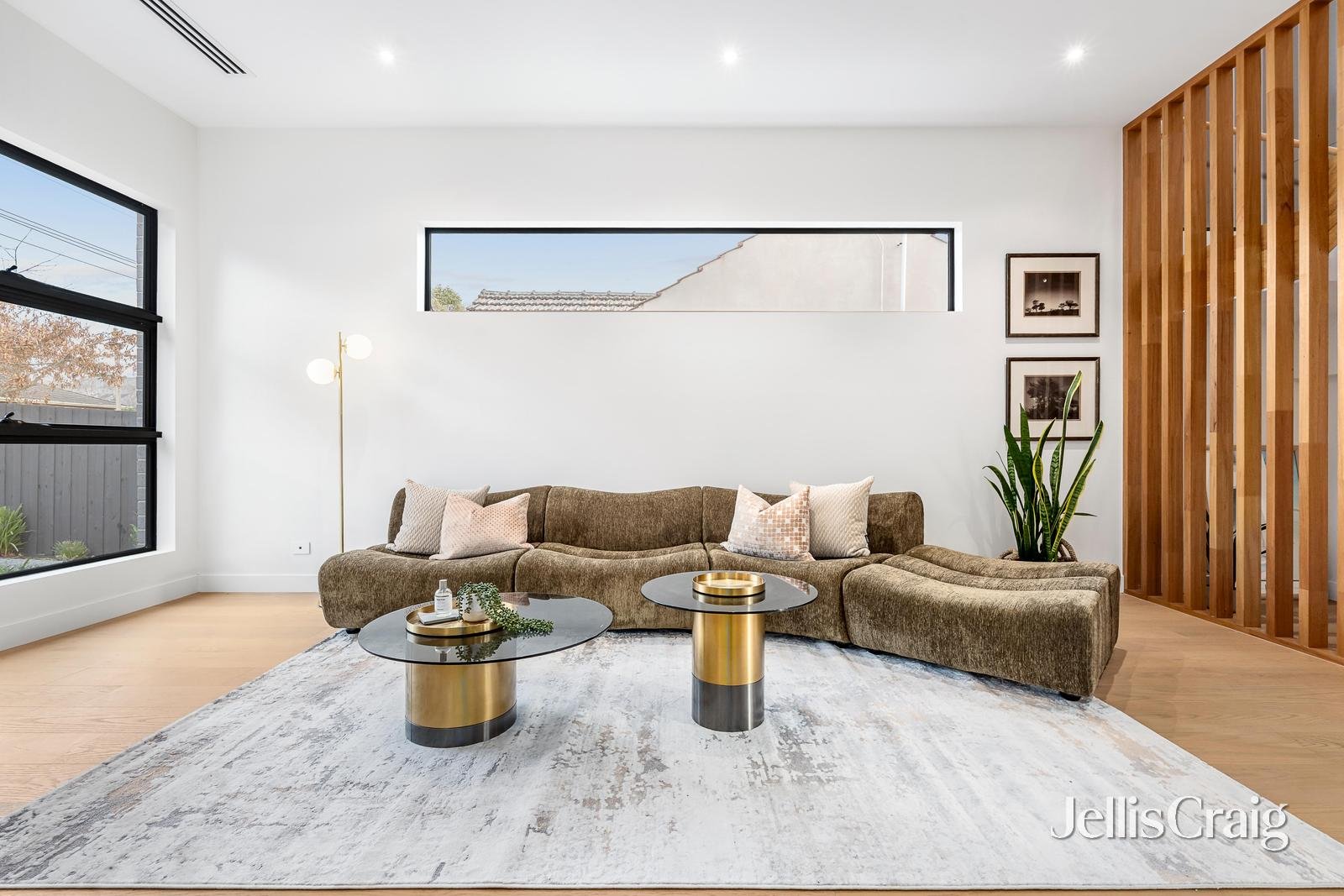 1/18 Broughton Road, Surrey&nbsp;Hills image 3