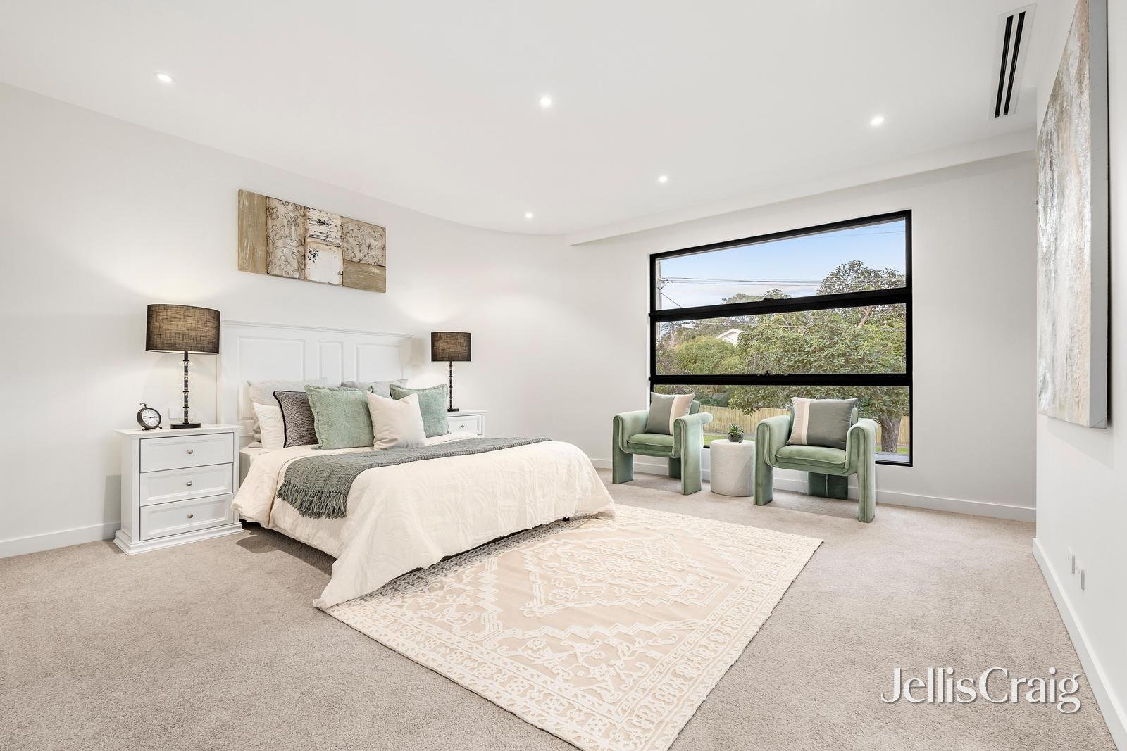 1/18 Broughton Road, Surrey&nbsp;Hills image 8