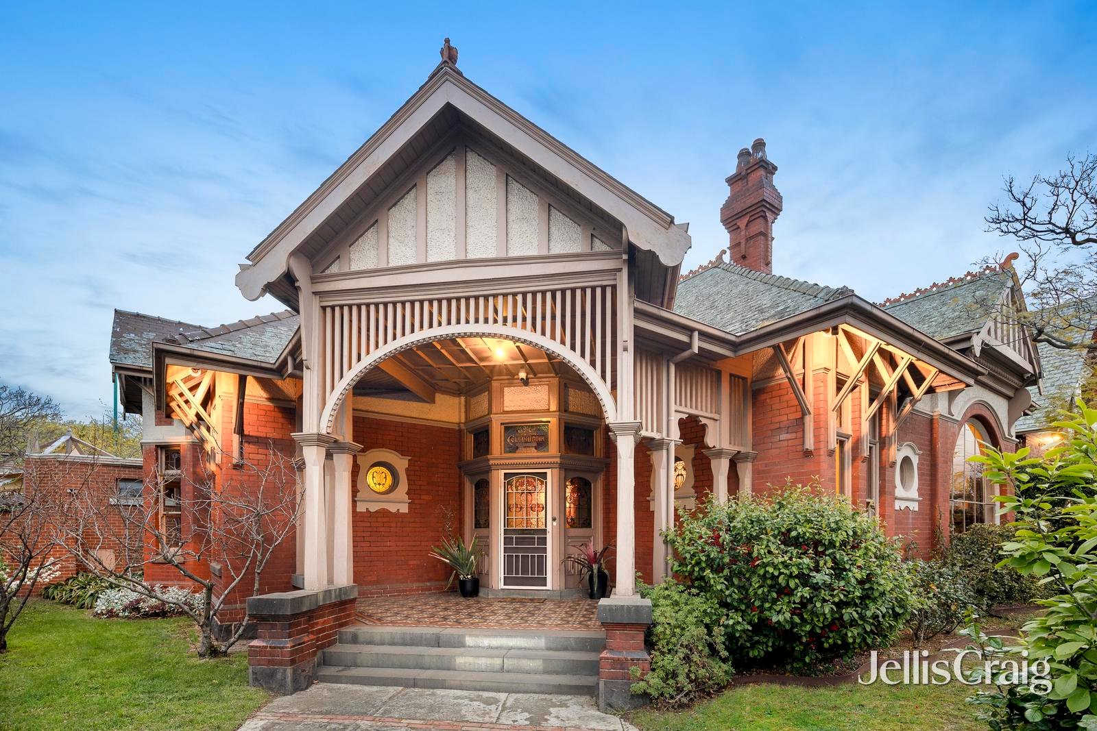 118 Canterbury Road, Middle Park image 3