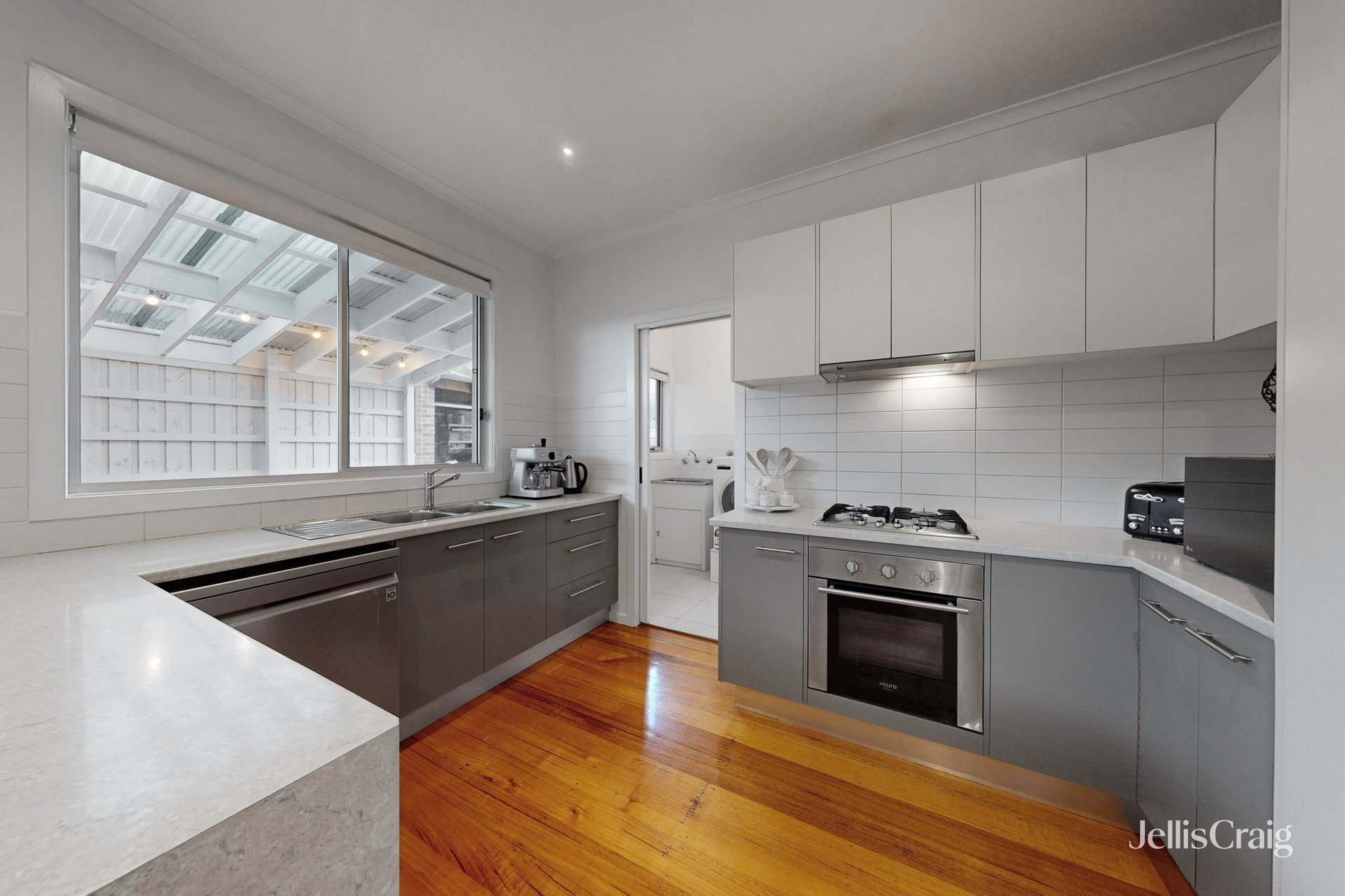 1/18 Clovis Street, Oakleigh East image 5