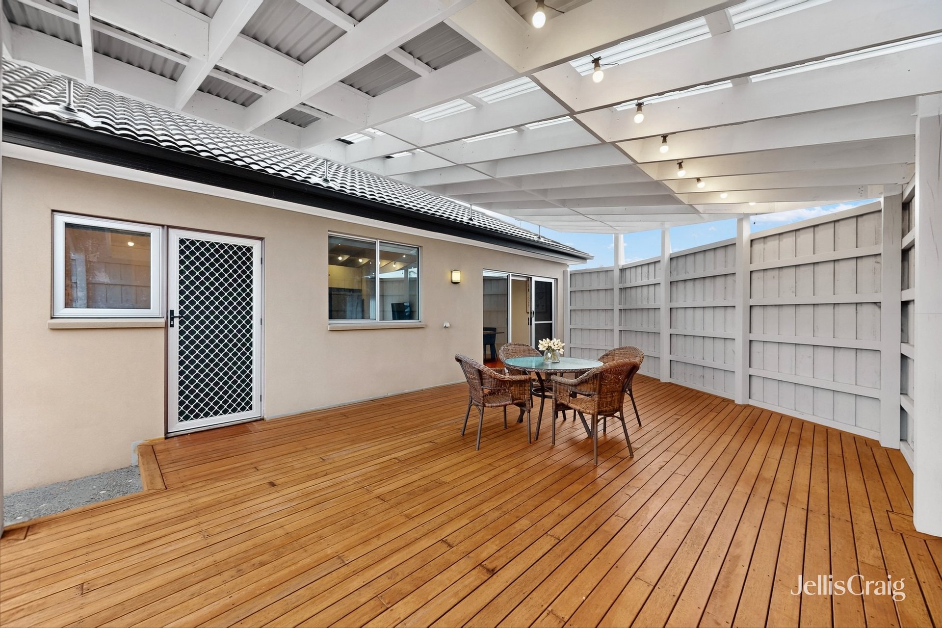 1/18 Clovis Street, Oakleigh East image 8
