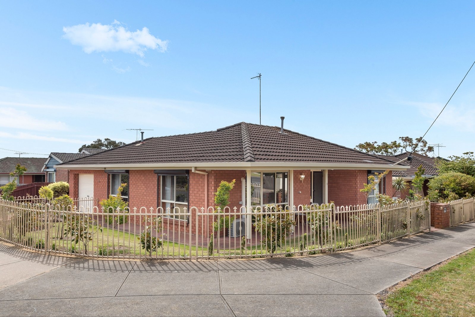 Property Gallery - Main Image