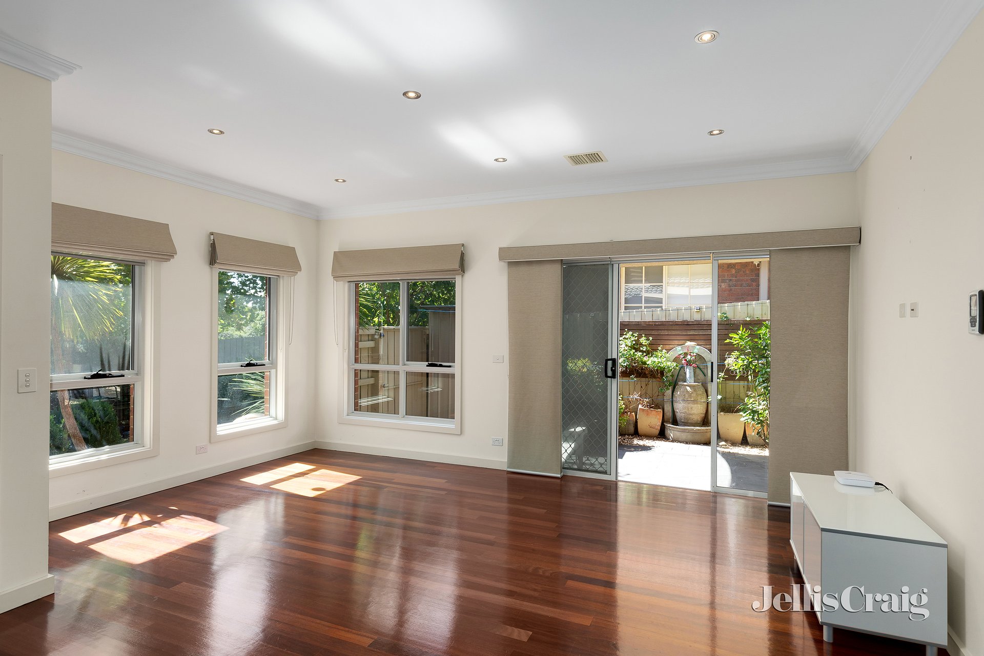 1/18 Dresden Street, Heidelberg Heights image 3