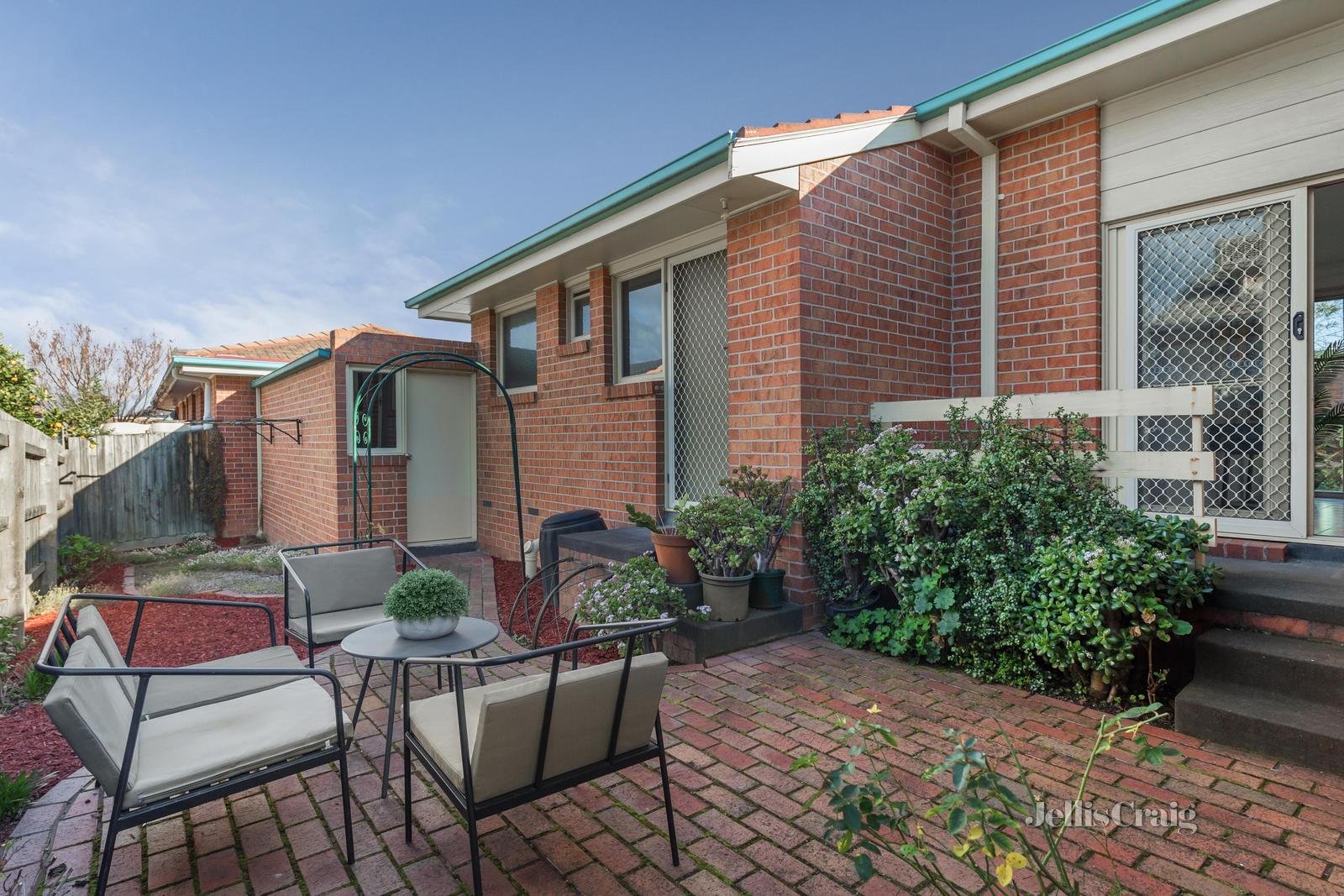 1/18 Franklin Road, Doncaster East image 9