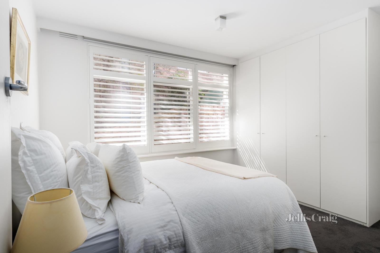 1/18 Grandview Grove, Prahran image 7