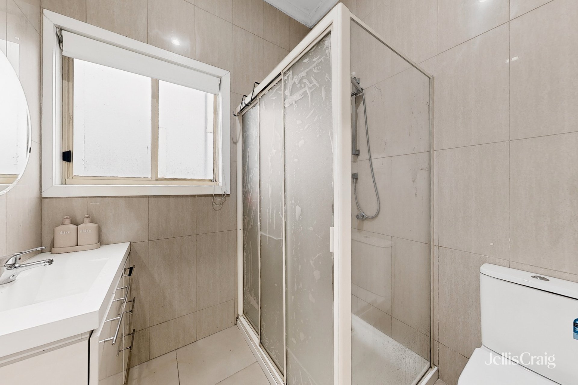 118 Hoffmans Road, Essendon image 13