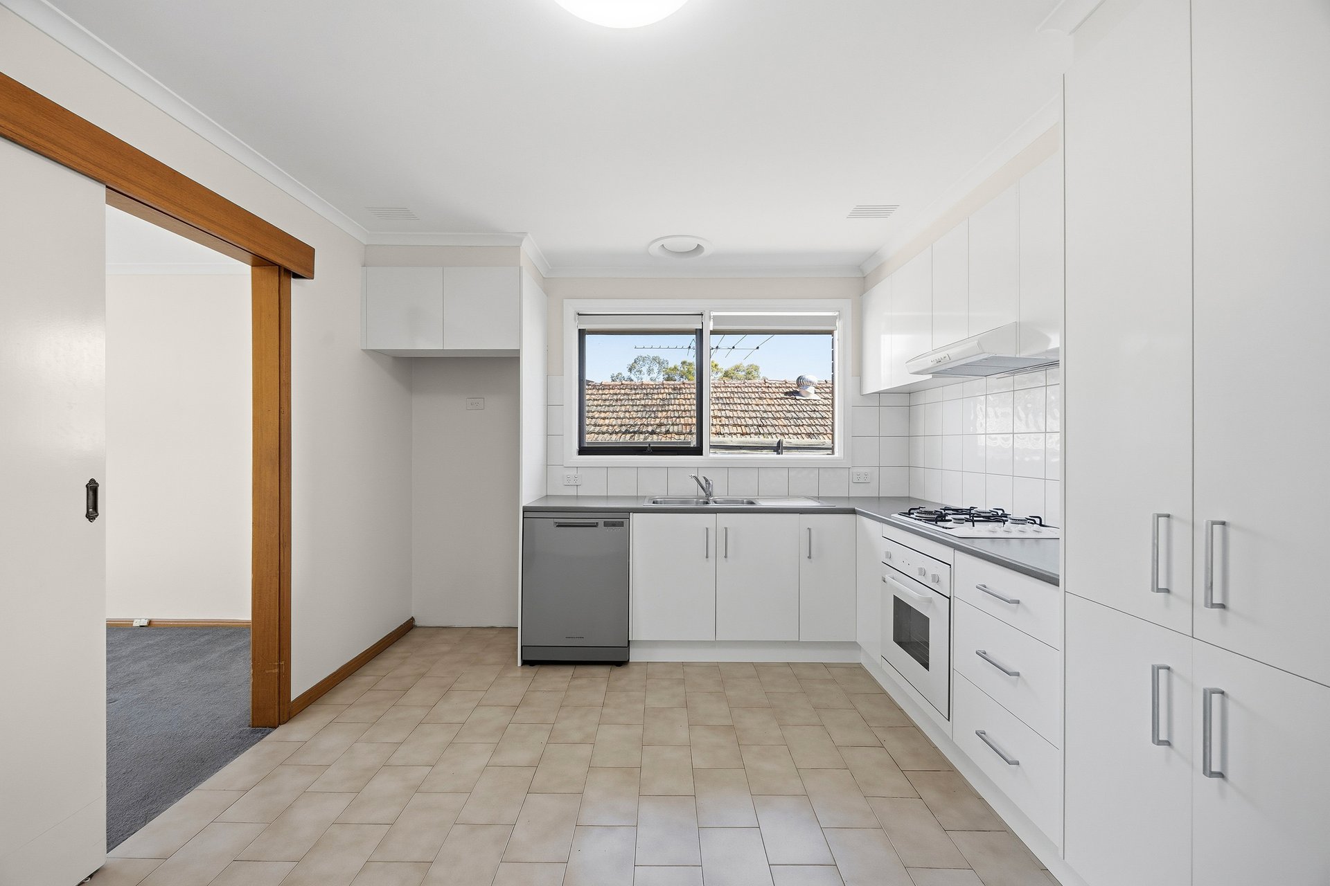 1/18 May Street, Doncaster&nbsp;East image 3