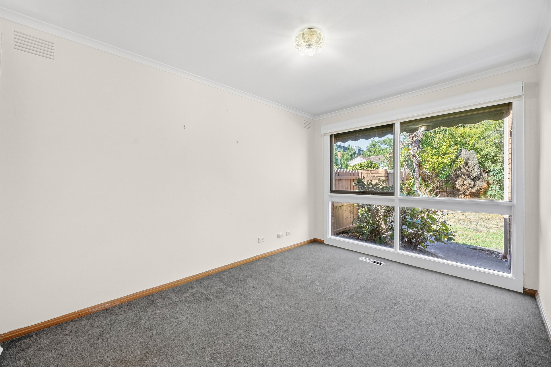 1/18 May Street, Doncaster&nbsp;East image 8