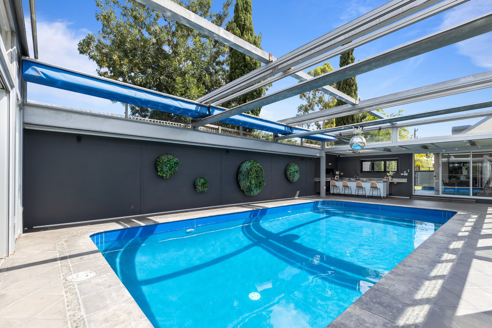 118 McCracken Street, Essendon image 2