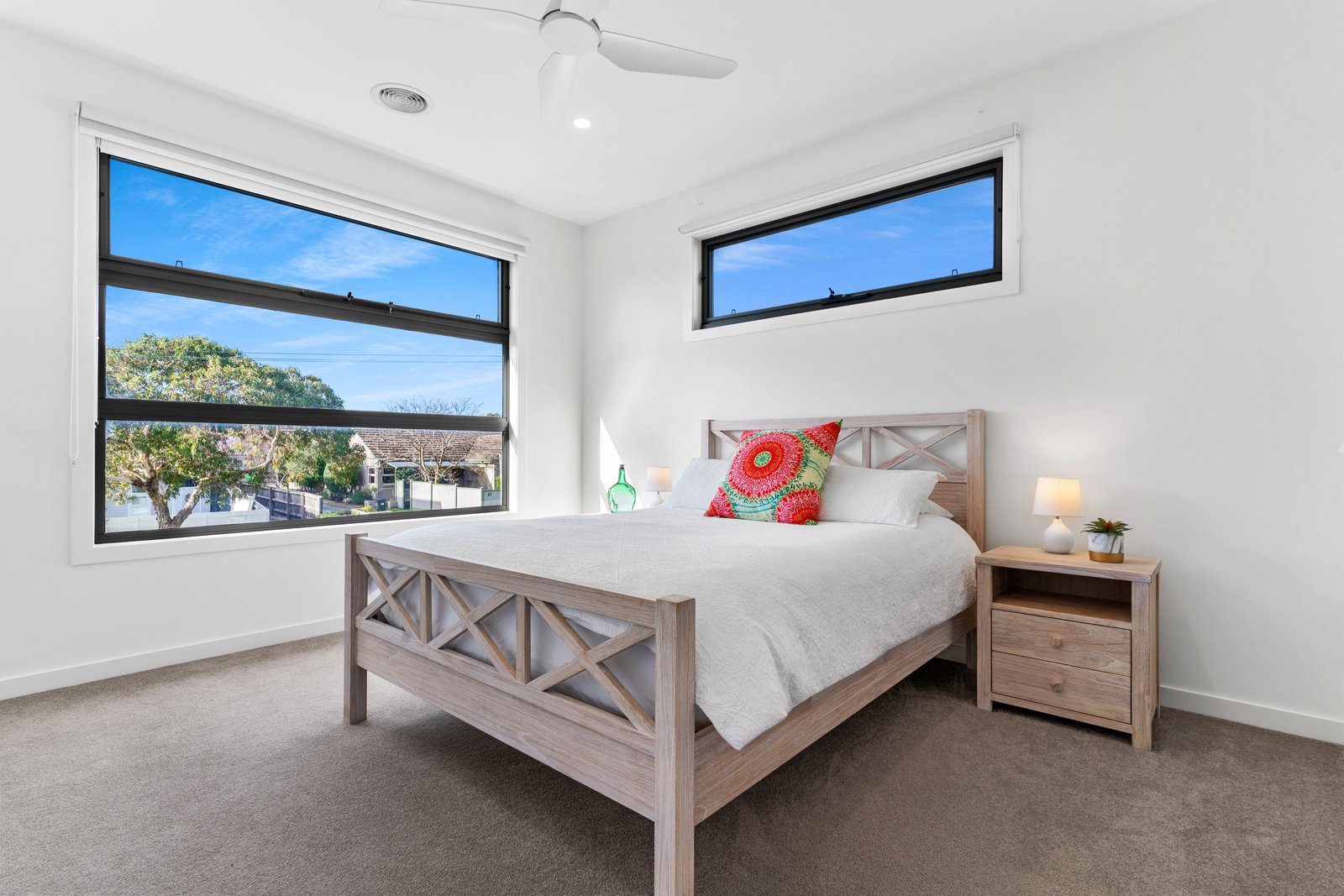 Property Gallery Thumbnail 8