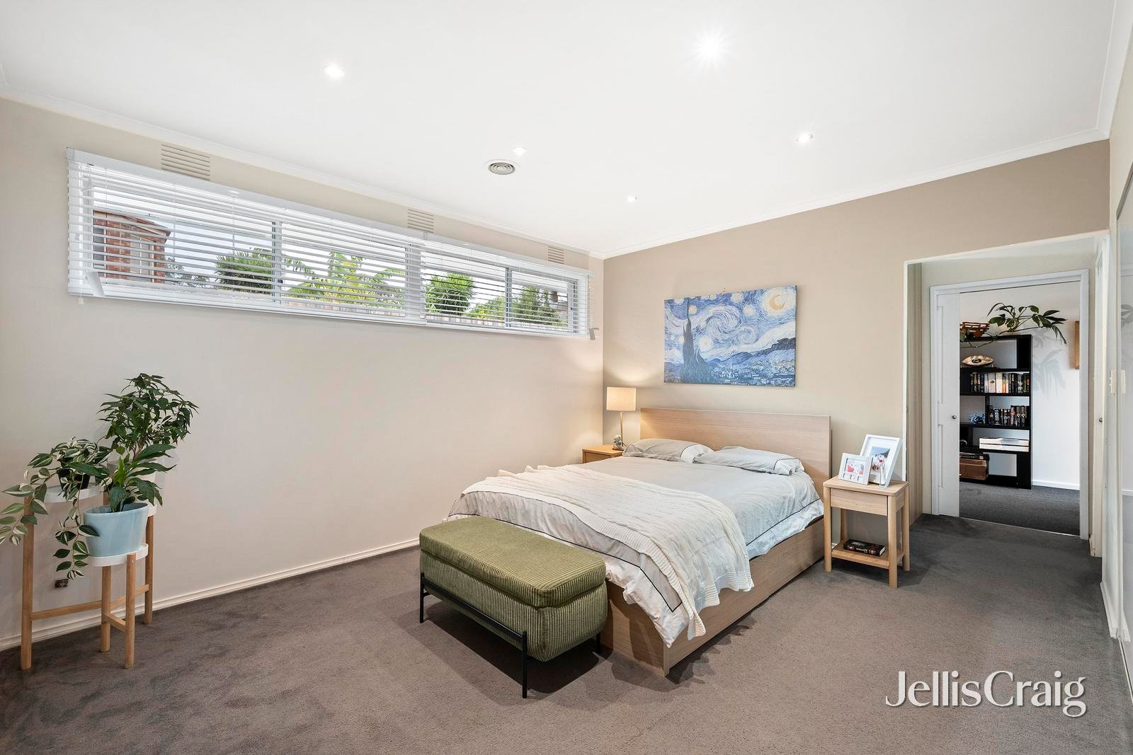 1/18 Nolan Avenue, Mooroolbark image 5