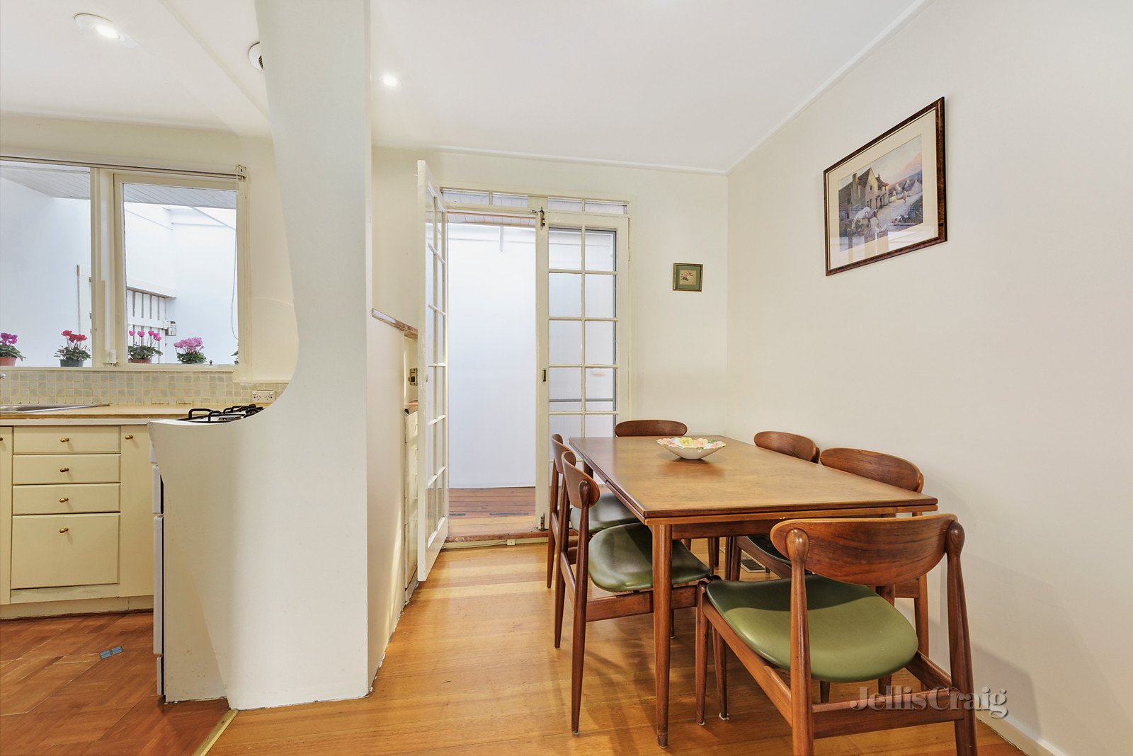 1/18 Peace Street, Glen Iris image 3