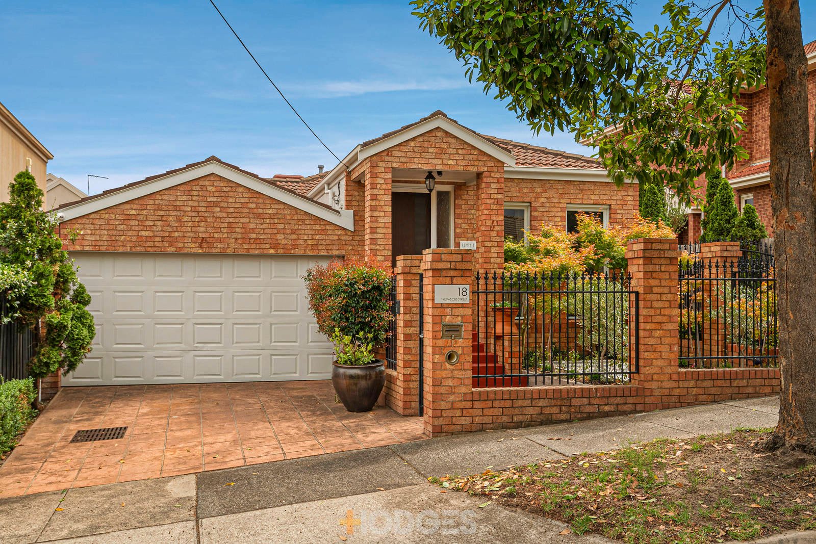 1 / 18 Trevascus Street Caulfield South