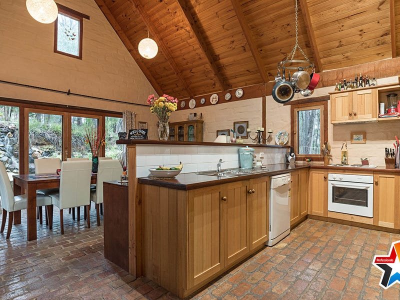 118 Wallace Road, Christmas Hills image 5