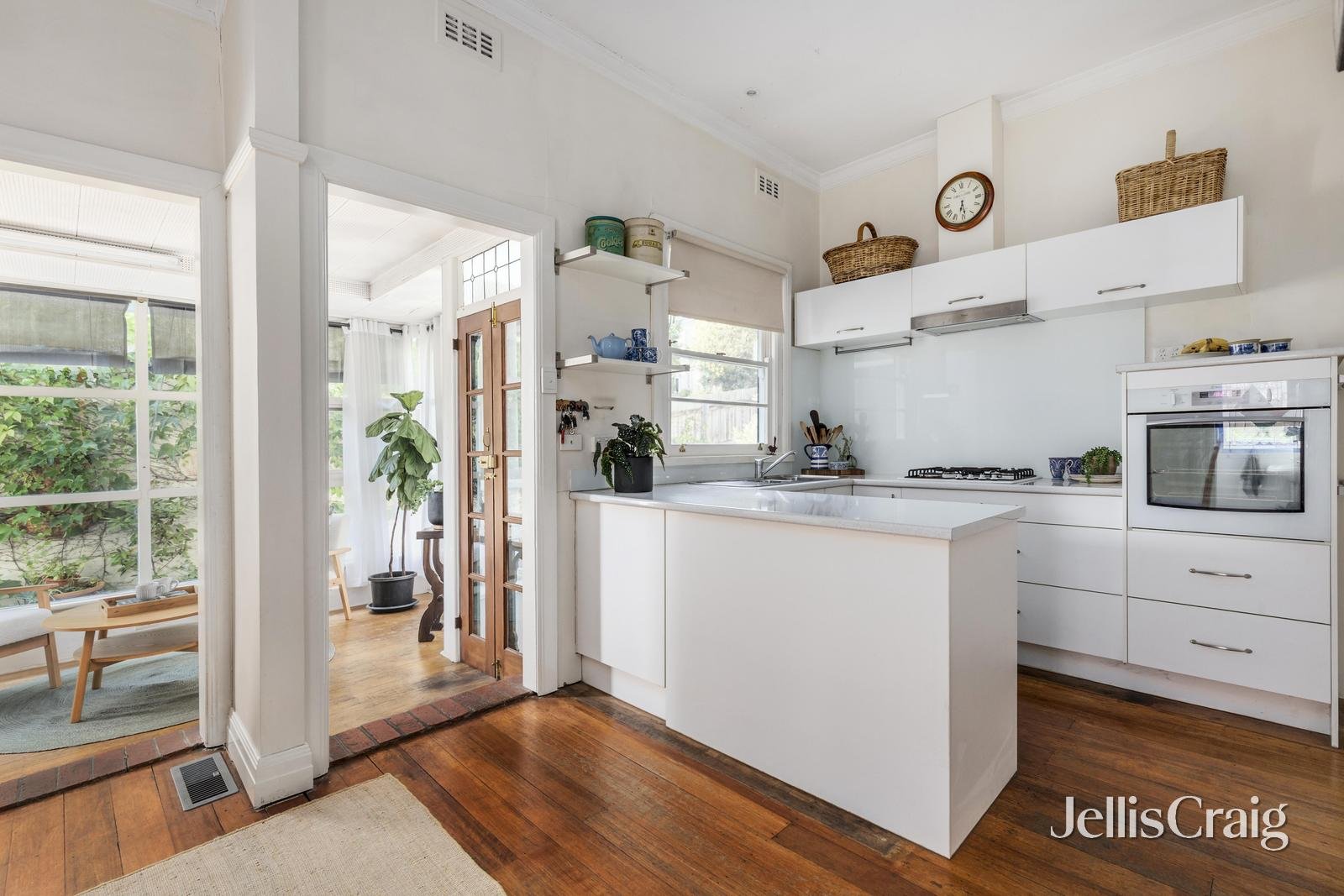 118 Warrigal Road, Camberwell image 2