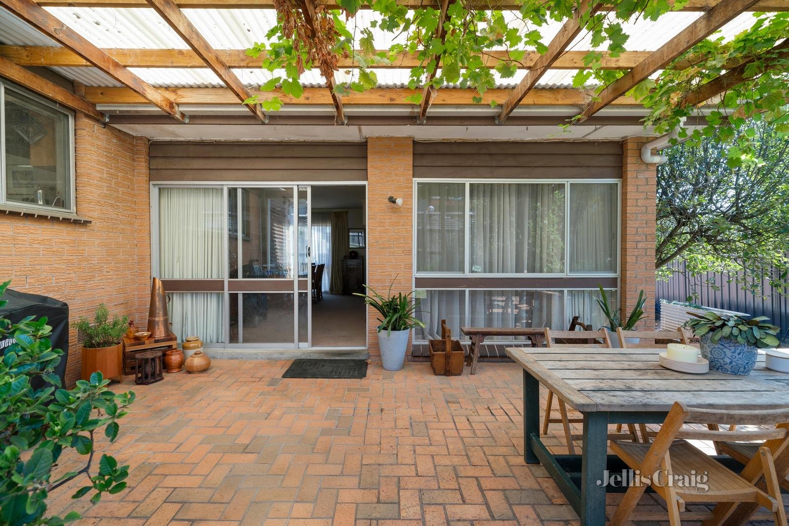 118 Willow Bend, Bulleen image 2