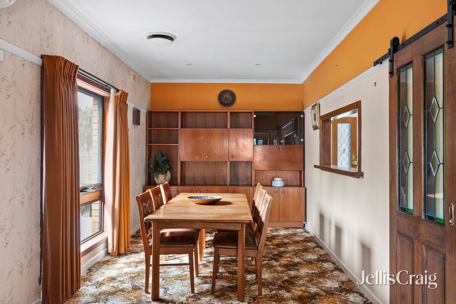 118 Windsor Crescent, Surrey Hills image 7