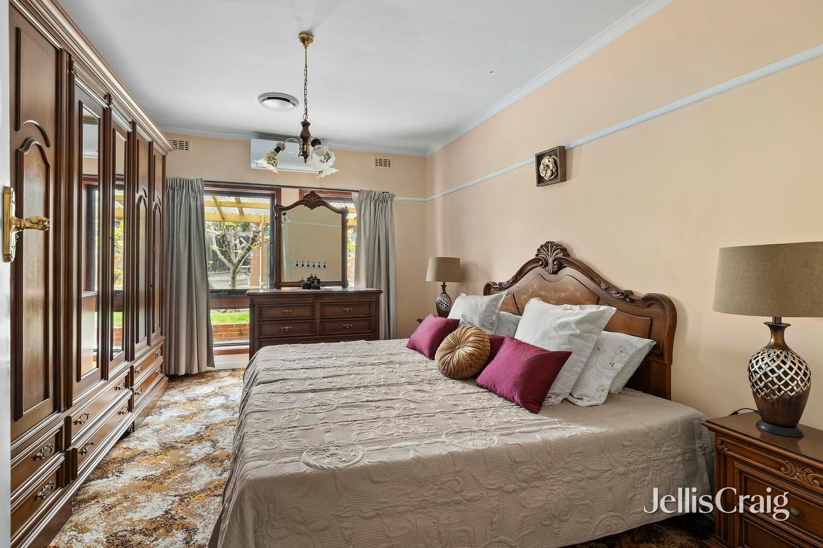 118 Windsor Crescent, Surrey Hills image 9