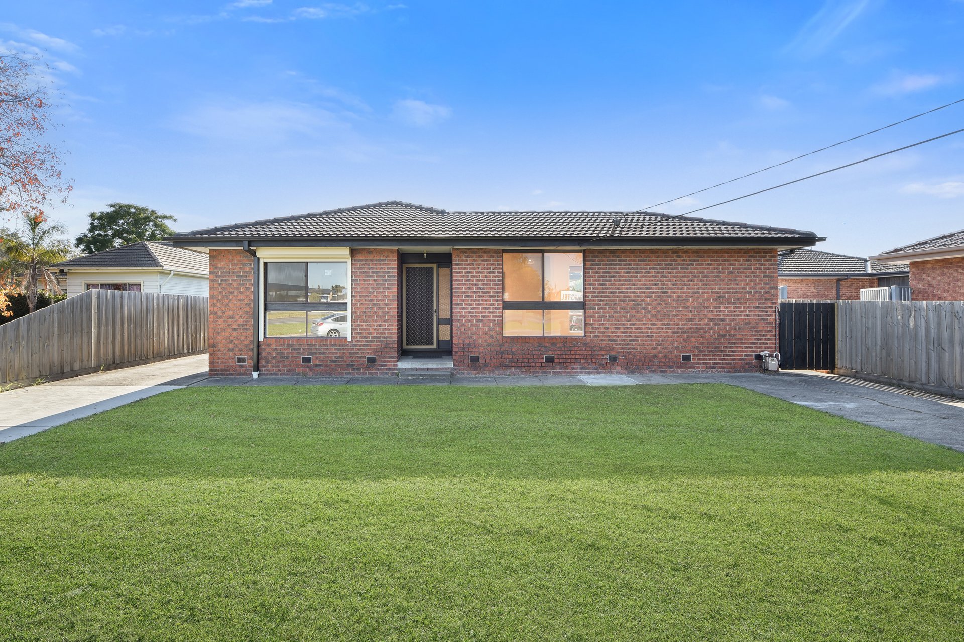 1/1815 Dandenong Road, Oakleigh East image 1