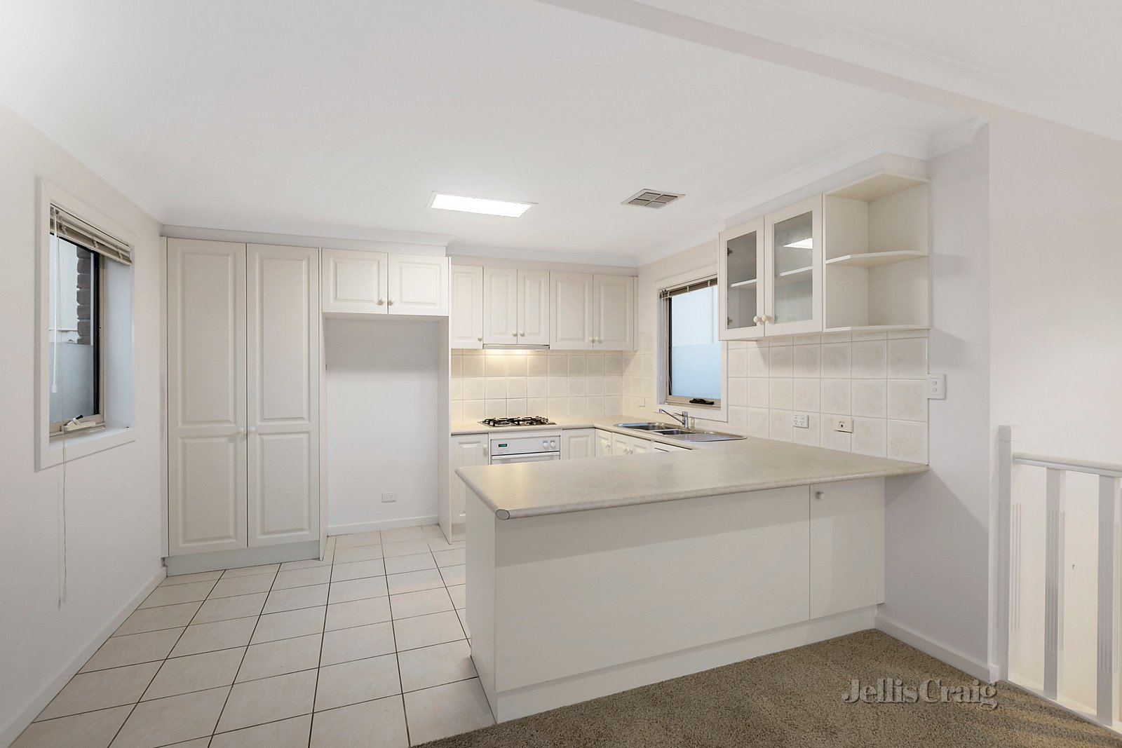 1/182 Beach Road, Parkdale image 5